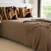 Plaid Courte Pointe Cosmopolitan