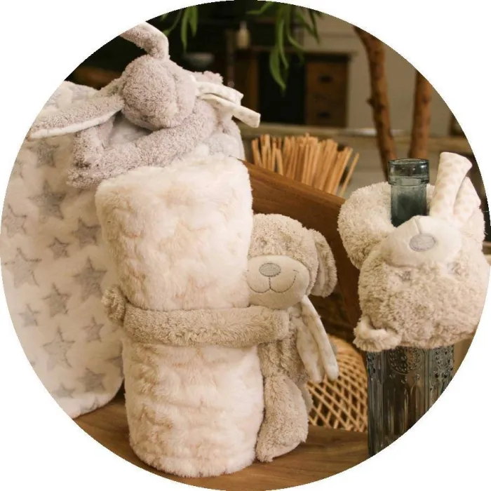 Peluche avec plaid